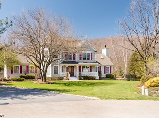 24 Meadowbrook Way, Vernon, NJ 07462