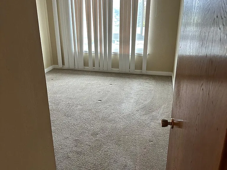 151 Eastmoor Ave — Photo 2