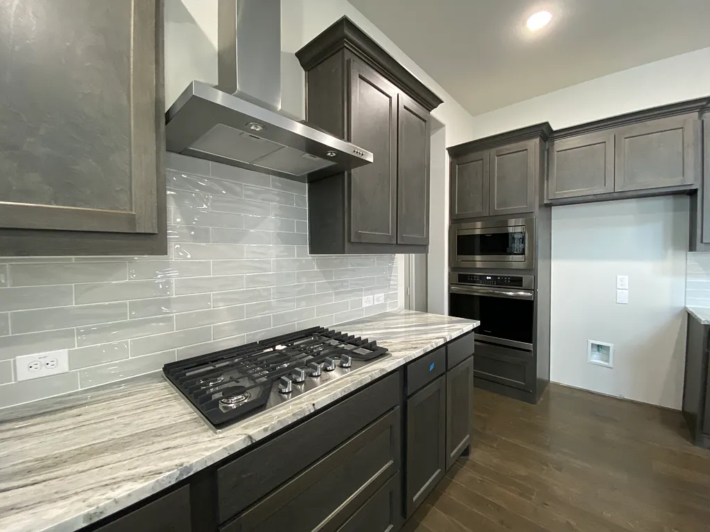 3 bed, 2804 sqft, $3,400 — Photo 4