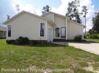 1360 Fraser Dr, Fayetteville, NC 28303