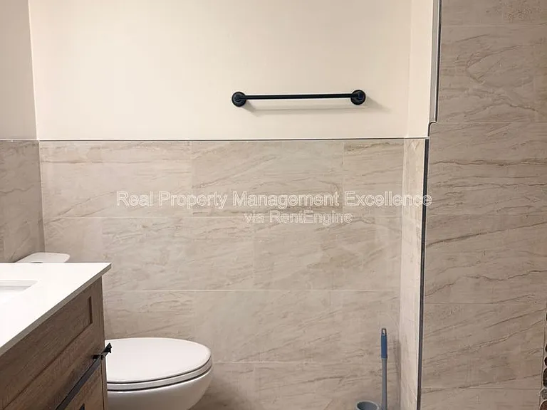 1330 Park Glen Dr #104 — Photo 17