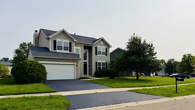 2331 Wilson Creek Cir — Photo 2