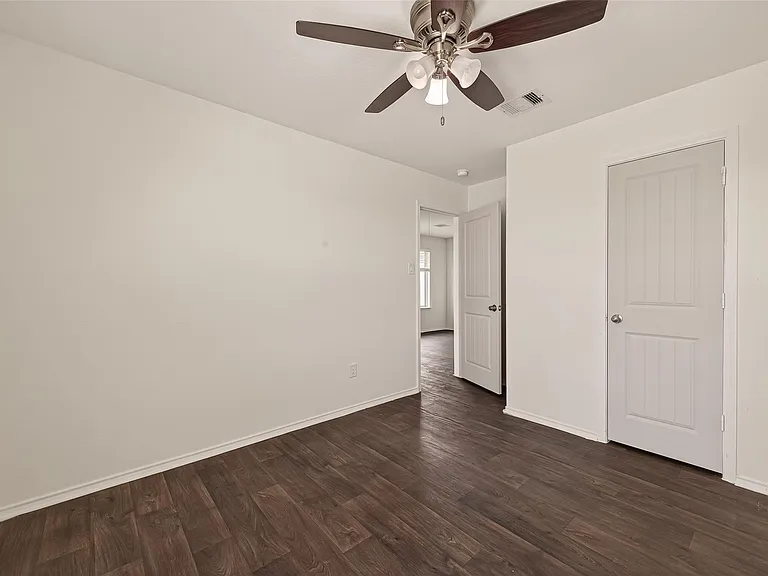 1706 Cooper Bluff Ct — Photo 21
