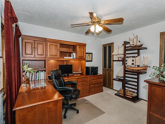 5th image of S74W26145 Green Mountain Dr