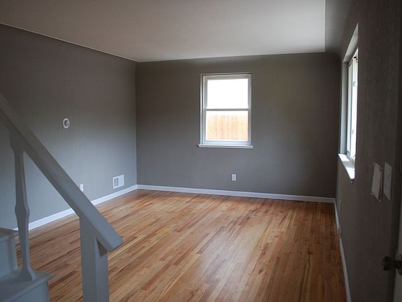 3rd image of 4529 W 1st Ave