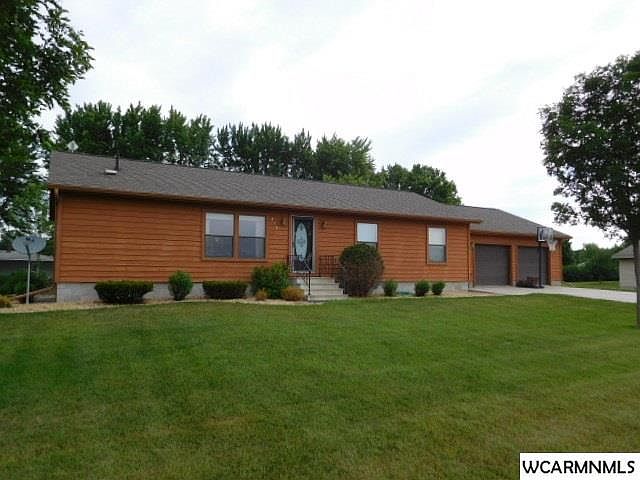 1st image of 216 Tempel Dr