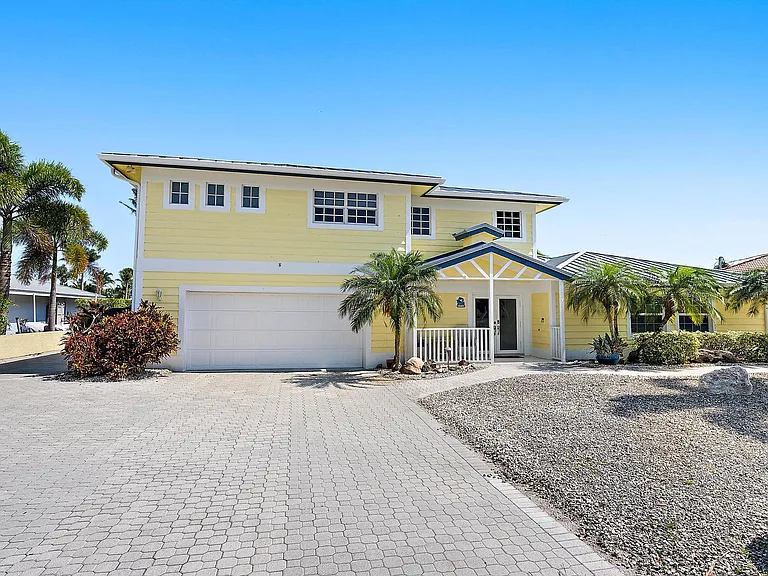8538 SE Coconut St — Photo 9