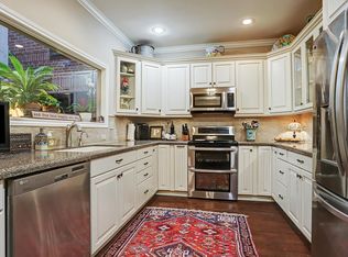 2216 Welch St, Houston, TX 77019