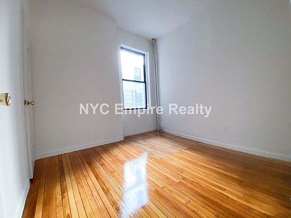 5th image of 620 W 137th St #32