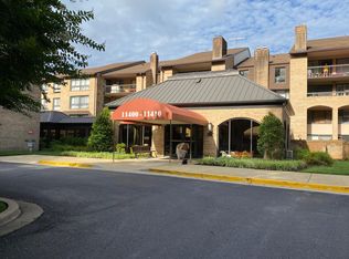 11410 Strand Dr APT 10, Rockville, MD 20852