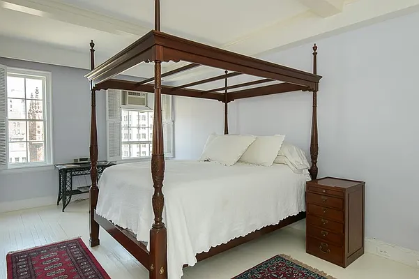 Sold by Corcoran | media 3