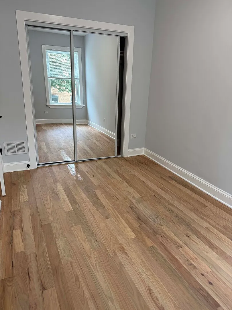 3 bed, 1019 sqft, $2,800 — Photo 2