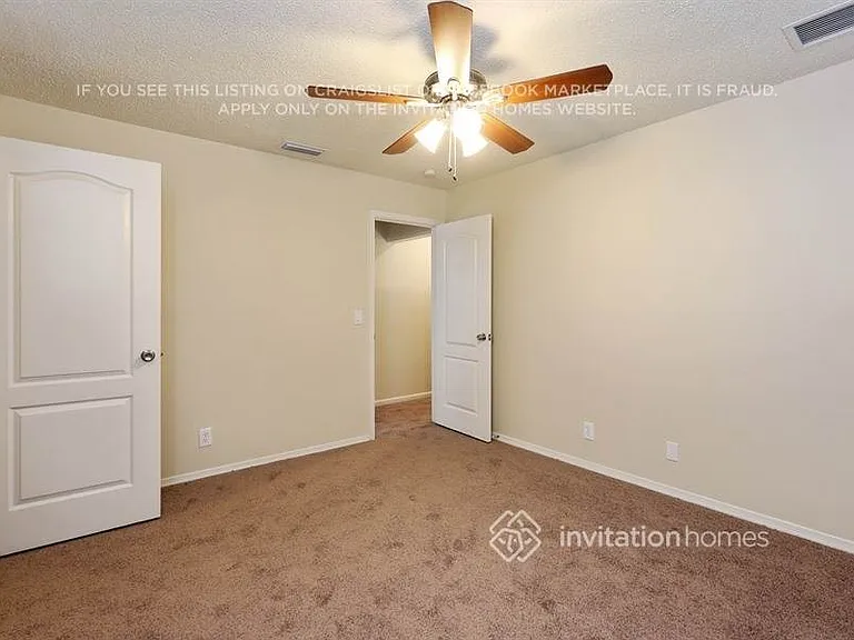 3855 Sanctuary Dr — Photo 13