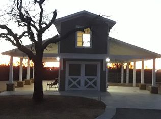 9438 Creek View Rd, Guthrie, OK 73044