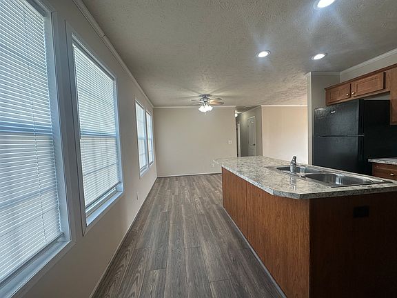 3rd image of 1146 Nicolson St #278