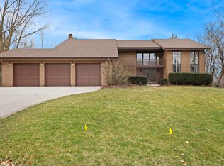 780 94th St, Burr Ridge, IL 60527