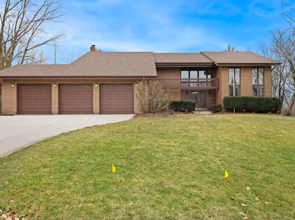780 94th St, Burr Ridge, IL 60527
