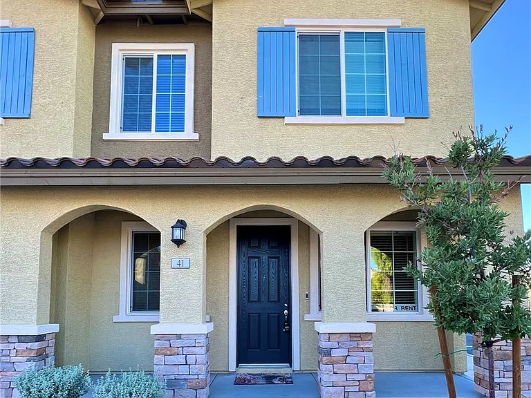 20 Barbara Ln #41 — Photo 3