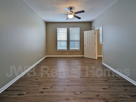 5th image of 2737 Vernon Ter APT 6