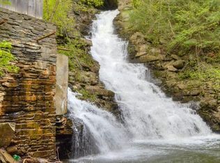 2106 Damascus Rd, Susquehanna, PA 18847