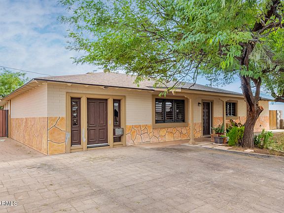 3rd image of 4912 W EARLL Drive