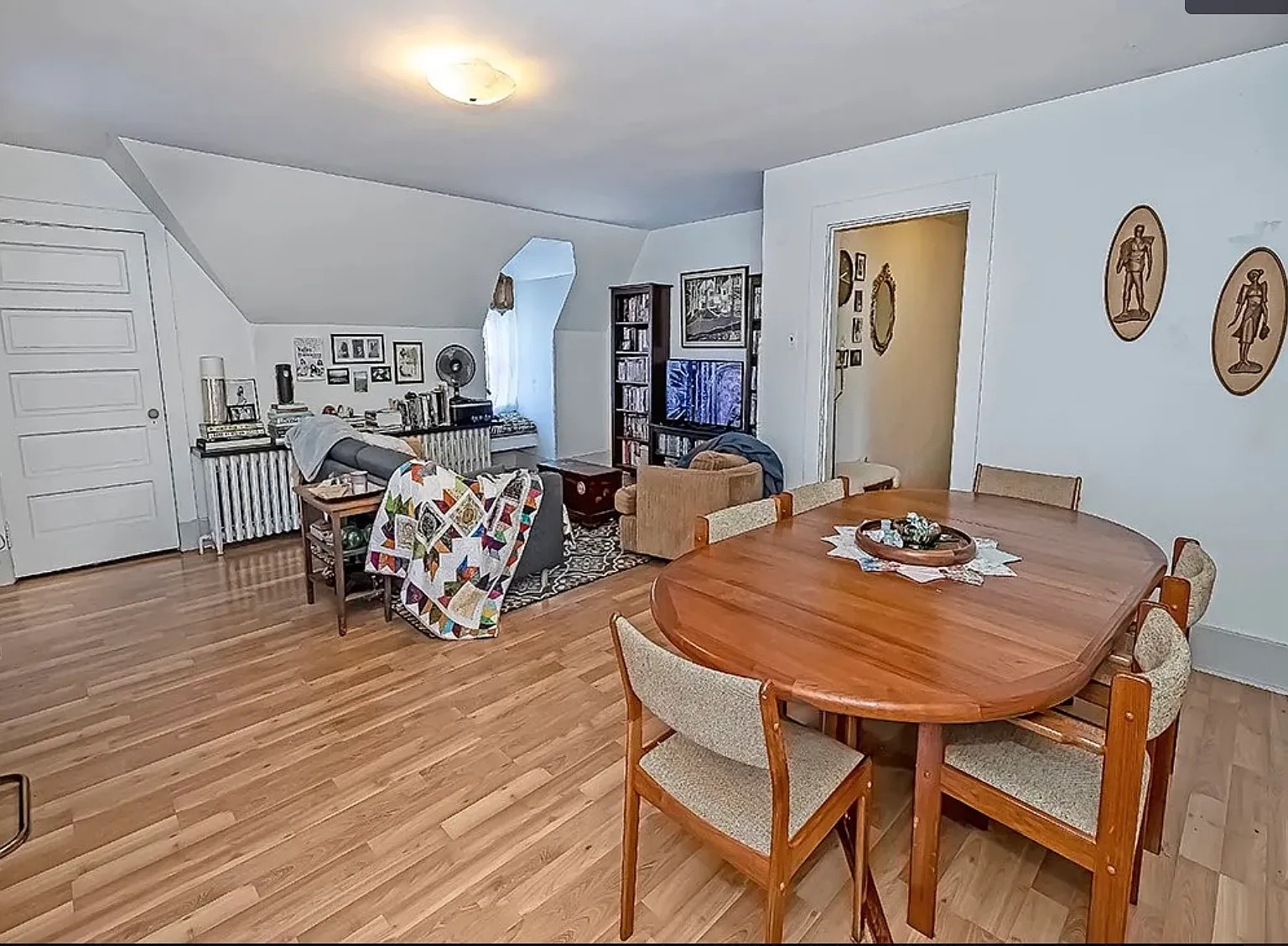 1 bed, 1350 sqft, $1,250 — Photo 2