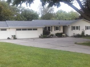 3900 John Deere Pkwy, East Moline, IL