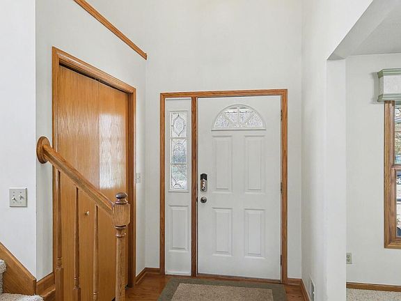 3rd image of 13599 Honeylocust Dr