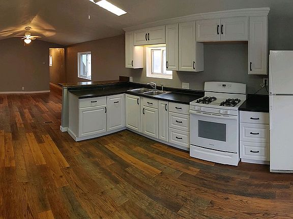 2nd image of 666 S Bluff St Lot 802