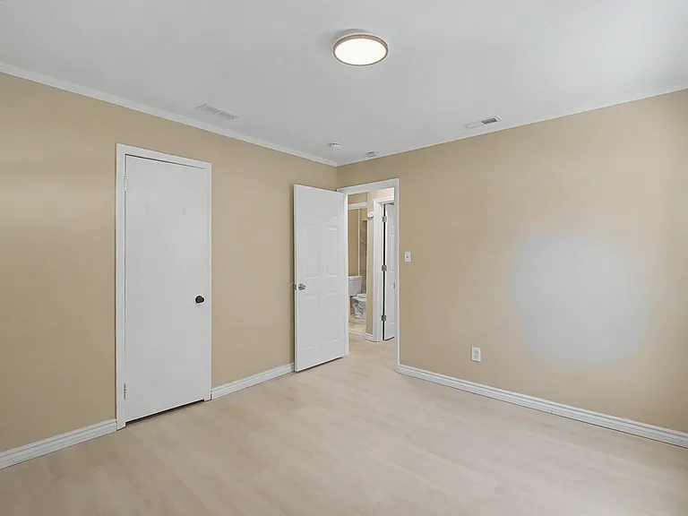 21106 Atlantic Ave — Photo 23