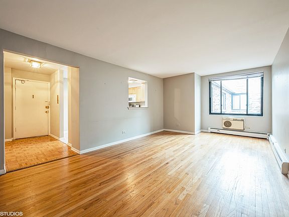 2nd image of 2336 N Commonwealth Ave APT 406