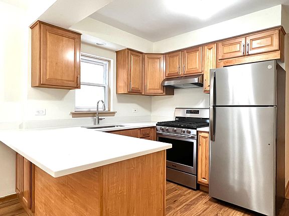 4th image of 5805 W Lawrence Ave #1N