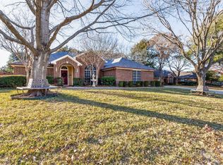 713 Sleepy Hollow Dr, Cedar Hill, TX 75104