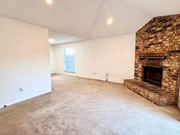 4th image of 7553 Boxwood Ct