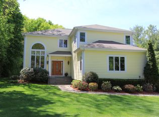 211 Benjamin Blvd, Yorktown Heights, NY 10598