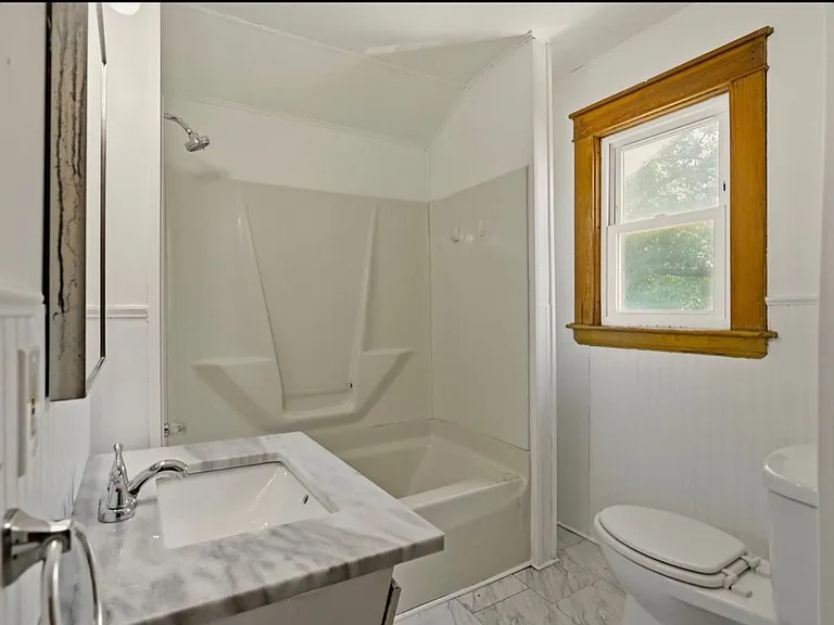 815 W Genesee Ave — Photo 11