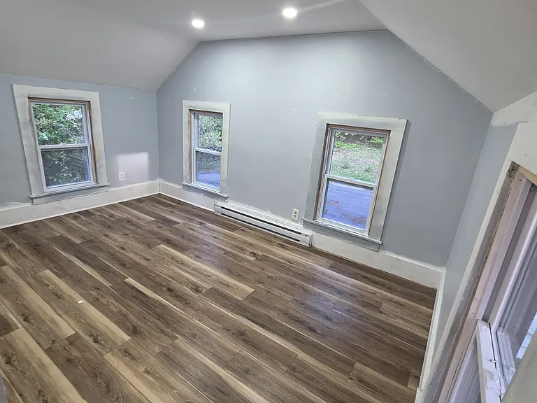 196 Palmer Ave — Photo 14