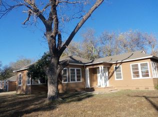 1103 N High St, Uvalde, TX 78801