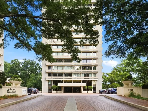 2575 Peachtree Rd NE APT 2E, Atlanta, GA 30305