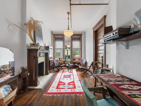 549 West 187th Street HOUSE image 3 of 31