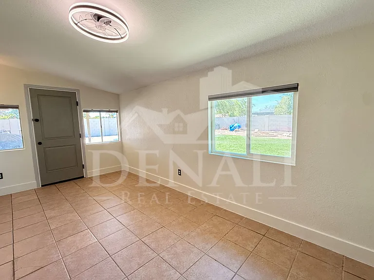 3155 E El Moro Ave — Photo 15