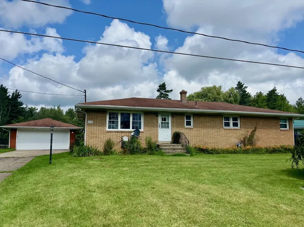 1698 W Townhall Rd, Erie, PA 16509