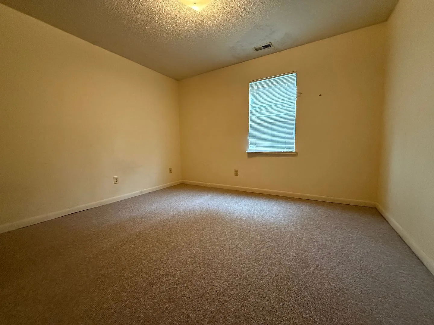 Covington Street Apartments — Photo 3