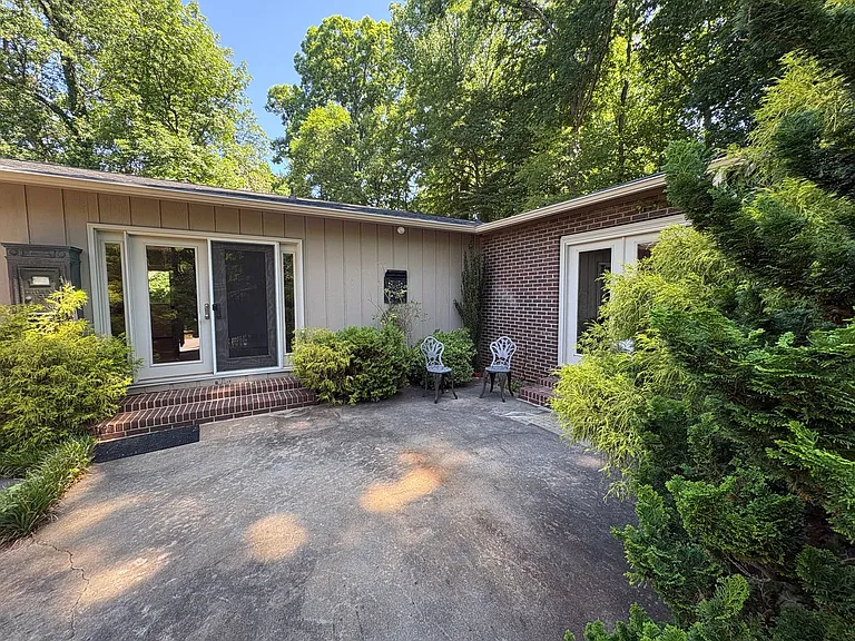 1 Dellwood Dr — Photo 23