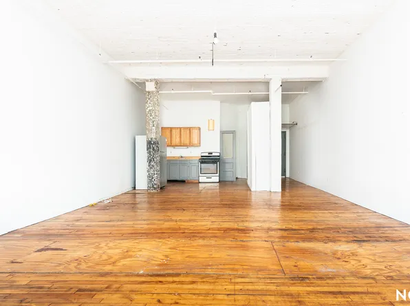 1085 Willoughby Avenue image 1 of 9