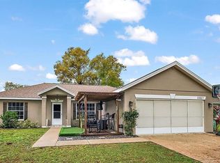 33827 Silver Pine Dr, Leesburg, FL 34788