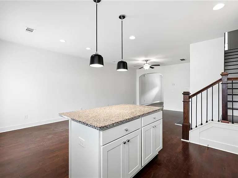 1881 Plainsboro Dr — Photo 9
