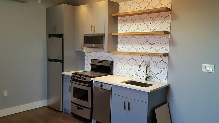 Rented by Lang Realty LLC | media 23