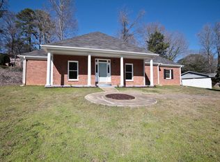 3105 Golden Dr, East Pt, GA 30344