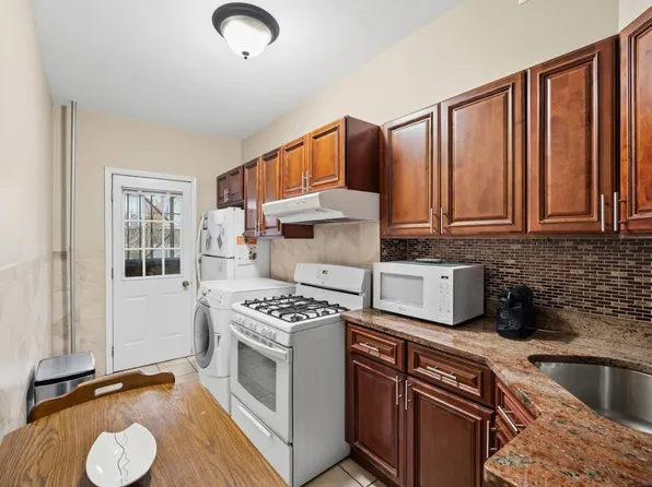 20-15 Menahan Street image 6 of 38